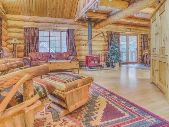 Kulübe, Birden Çok Yatak (Riverwoods Lodge)