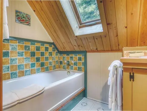 Kulübe, Birden Çok Yatak (Riverwoods Lodge)