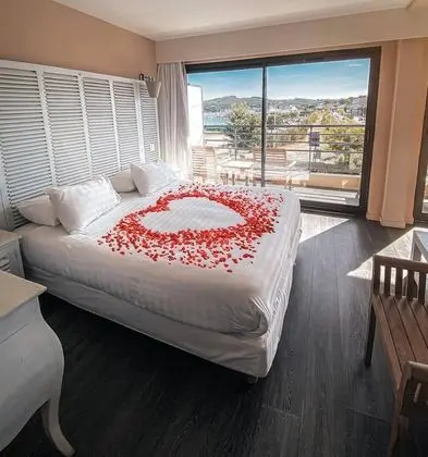 Tek Büyük Yataklı Oda, Deniz Manzaralı