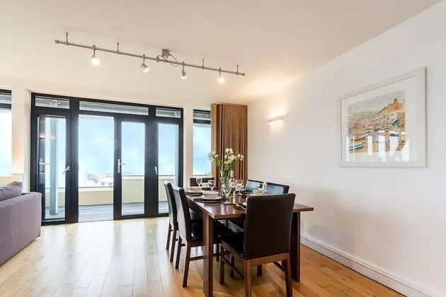 Çatı Katı Süiti (Penthouse)