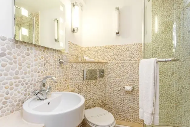 Çatı Katı Süiti (Penthouse)
