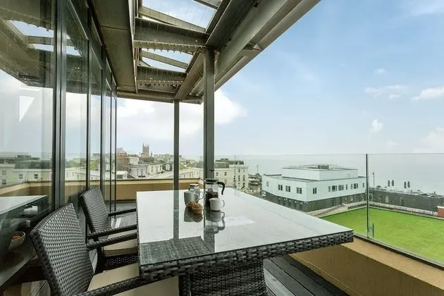 Çatı Katı Süiti (Penthouse)