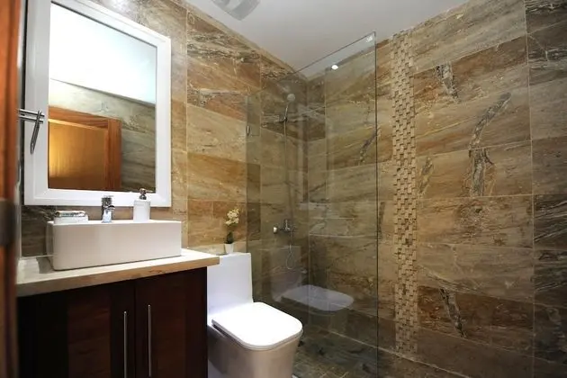 One Bedroom Apartment (Beachfront)