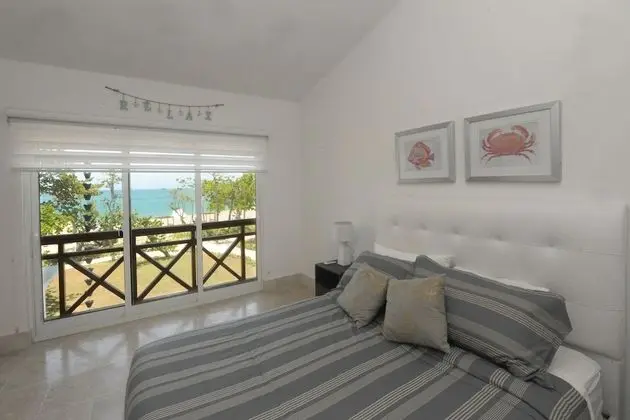 One Bedroom Apartment (Pool View)