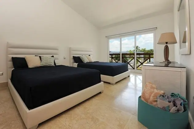 Two Bedroom Apartment (Pool or Golf Course View)