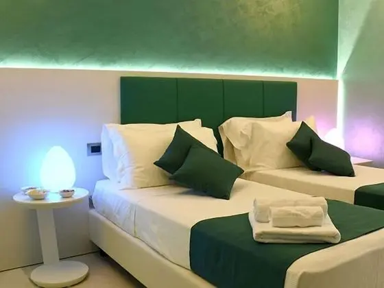 Classic Tek Büyük veya İki Ayrı Yataklı Oda