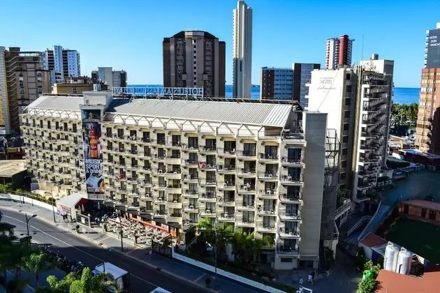 Standard Tek Büyük veya İki Ayrı Yataklı Oda, Balkon