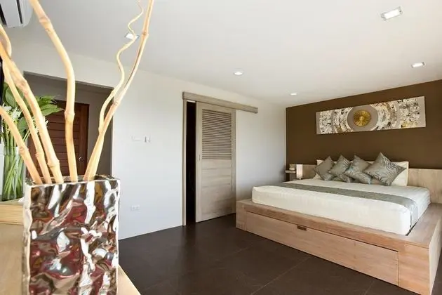 Hill Side Room
