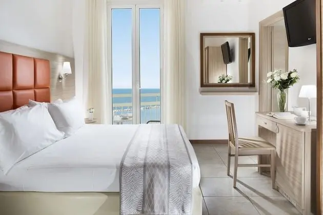 Superior Tek Büyük Yataklı Oda, Deniz Manzaralı