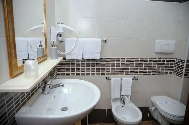 Standard Tek Büyük veya İki Ayrı Yataklı Oda