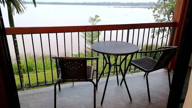 Tek Büyük veya İki Ayrı Yataklı Oda, Nehir Manzaralı (Upper Floor)