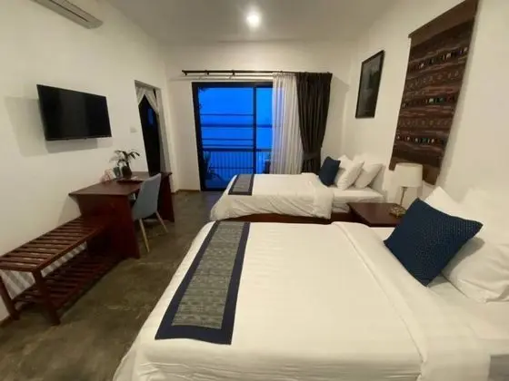 Tek Büyük veya İki Ayrı Yataklı Oda, Nehir Manzaralı (Upper Floor)