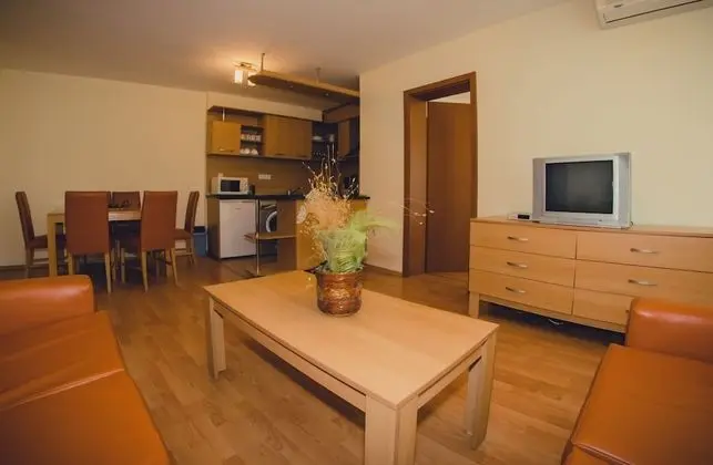 Apart Daire, 1 Yatak Odası (Free WiFi & Parking)
