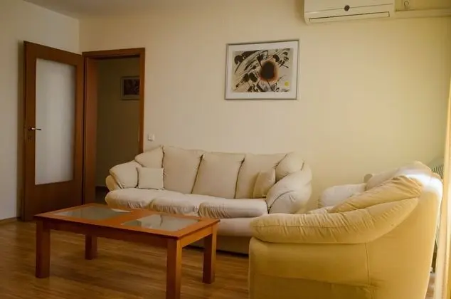 Apart Daire, 2 Yatak Odası (Free WiFi & Parking)