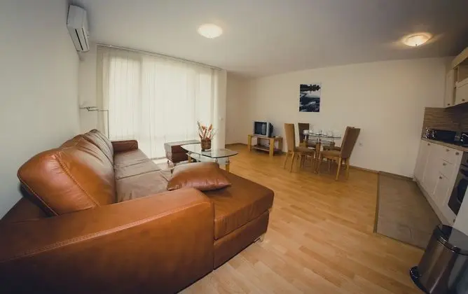 Apart Daire, 2 Yatak Odası (Free WiFi & Parking)