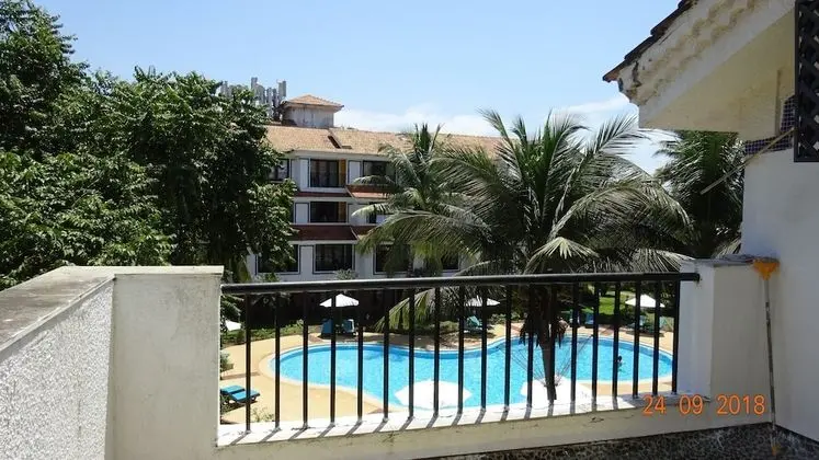 Luxury Çatı Katı Süiti (Penthouse), 2 Yatak Odası, Sigara İçilebilir, Havuz Manzaralı