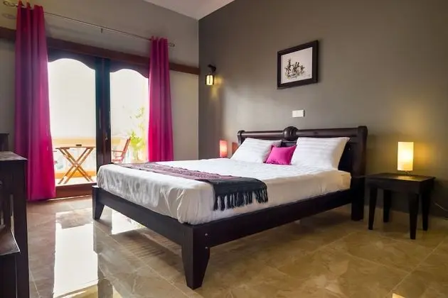 Superior Tek Büyük Yataklı Oda, 1 Büyük (Queen) Boy Yatak, Balkon, Deniz Manzaralı