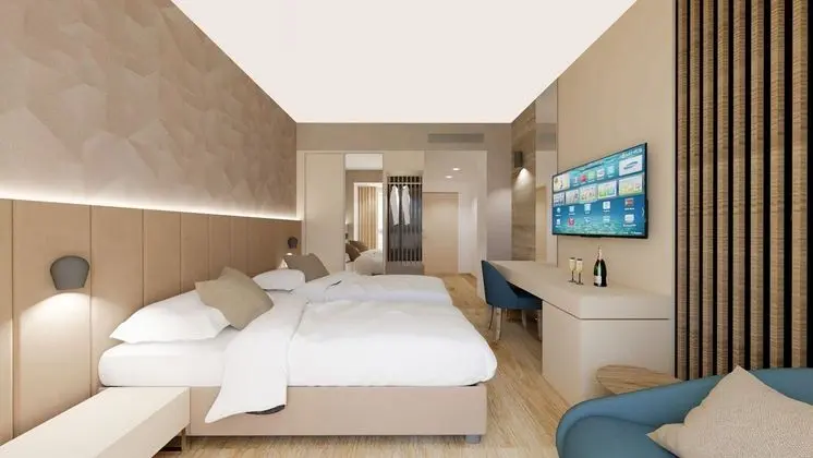 Tek Büyük veya İki Ayrı Yataklı Oda, Deniz Manzaralı