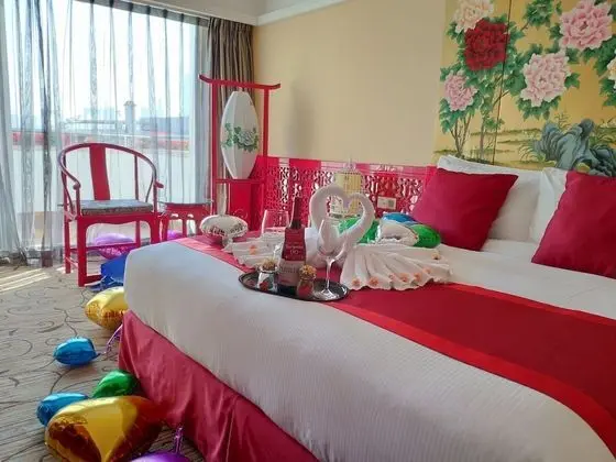 Romantic Tek Büyük Yataklı Oda