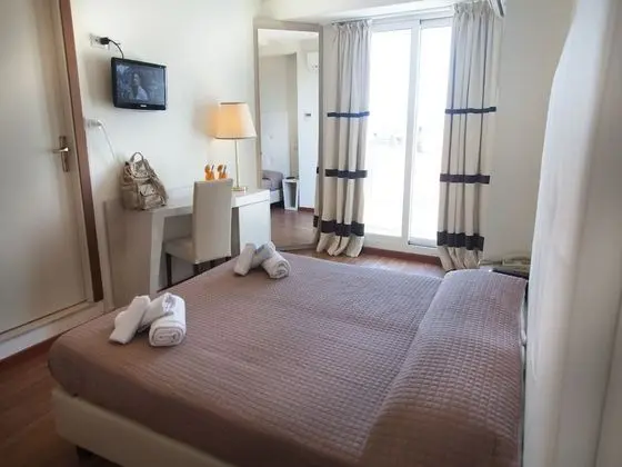 Standard Tek Büyük veya İki Ayrı Yataklı Oda