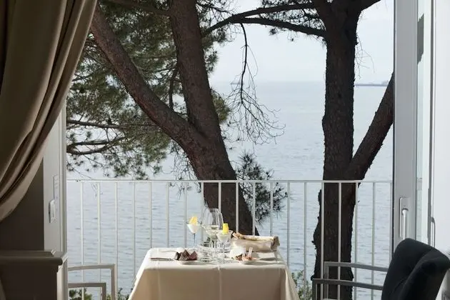 Family Oda, Deniz Manzaralı