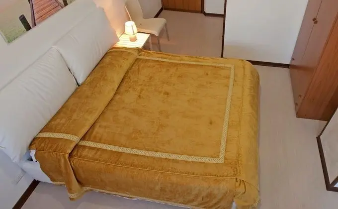 Tek Büyük Yataklı Oda