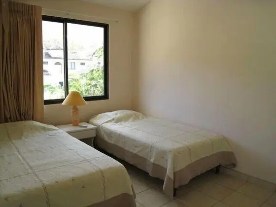 Villa Riviera B No 09