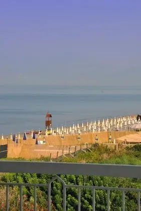 Tek Büyük Yataklı Oda, Balkon, Okyanusa Sıfır