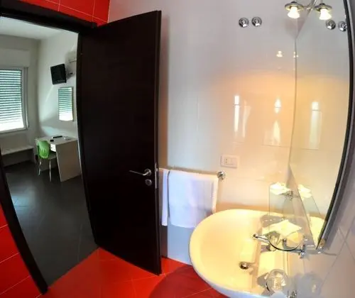 Tek Büyük Yataklı Oda, Balkon, Okyanusa Sıfır