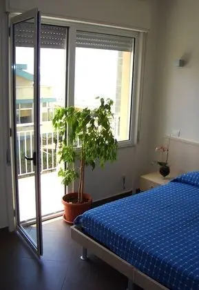 Üç Kişilik Oda, Balkon, Denize Bakan