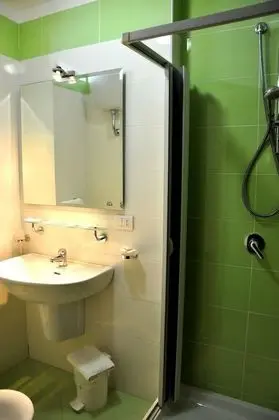 Üç Kişilik Oda, Balkon, Denize Bakan