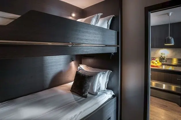 Junior Süit, Avlu Manzaralı (Pool Access Excluded)