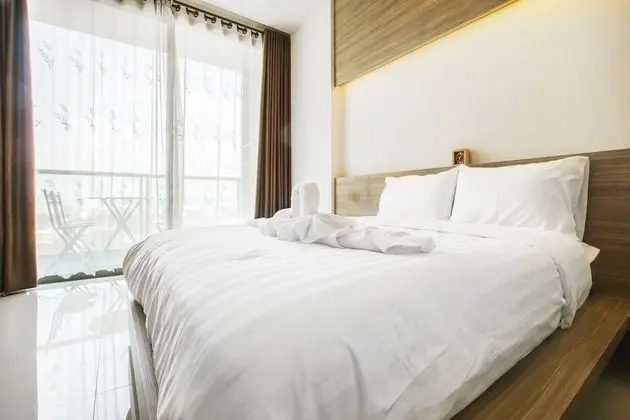 1 Bedroom Condo