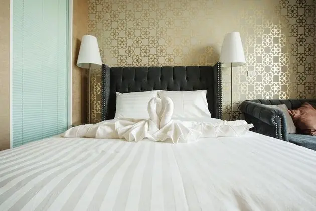 1 Bedroom Condo
