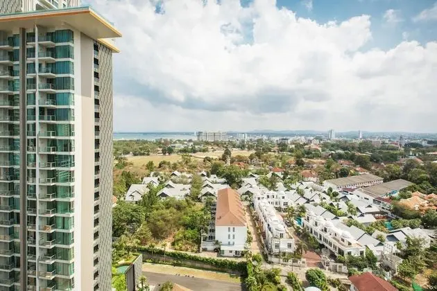 1 Bedroom Condo