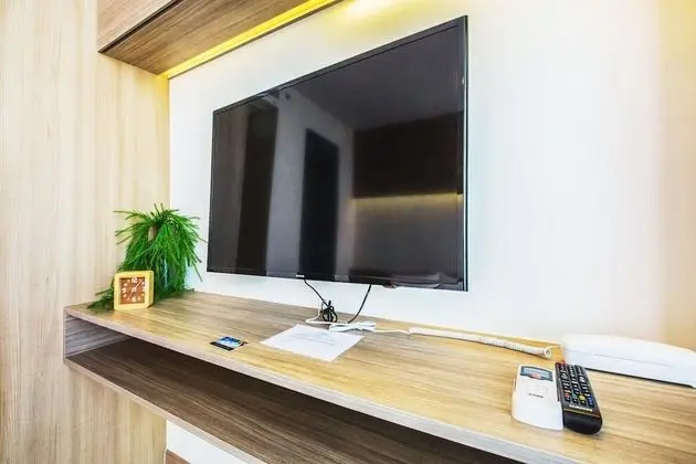 1 Bedroom Condo