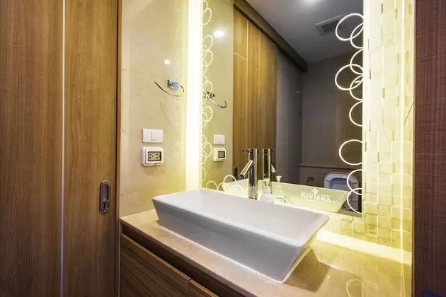 1 Bedroom Condo