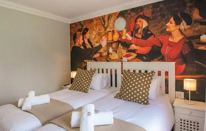 Luxury Tek Büyük veya İki Ayrı Yataklı Oda, Veranda, Zemin Kat