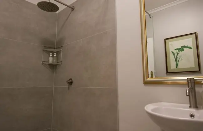 Superior Tek Büyük veya İki Ayrı Yataklı Oda