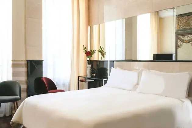 Deluxe Tek Büyük veya İki Ayrı Yataklı Oda