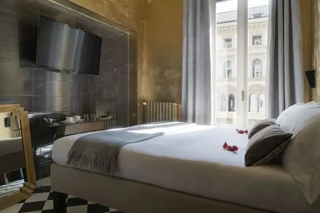 Deluxe Tek Büyük Yataklı Oda