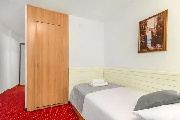 Single Room, City View