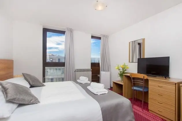 Twin Room, City View