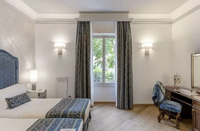 Deluxe Dört Kişilik Oda