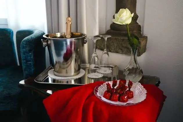 Romantic Tek Büyük Yataklı Oda