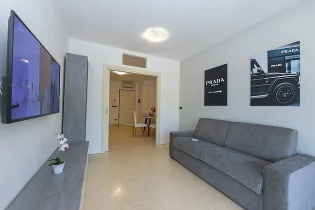 Family Apart Daire, 1 En Büyük (King) Boy Yatak ve Çekyat (Rivoltella Apt With Pool 600mt From)