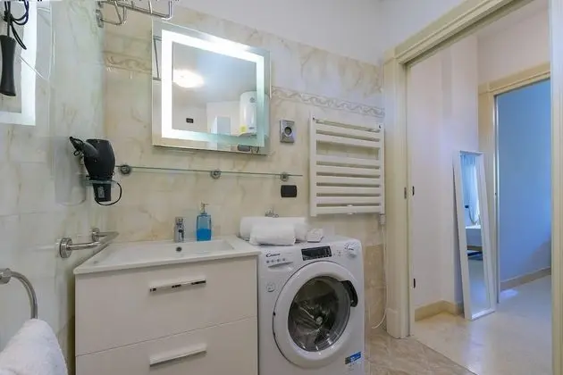 Family Apart Daire, 1 En Büyük (King) Boy Yatak ve Çekyat (Rivoltella Apt With Pool 600mt From)
