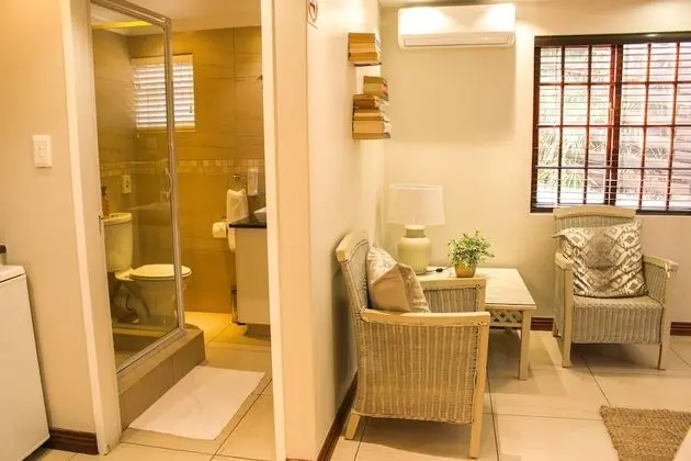 Luxury Tek Büyük Yataklı Oda, Özel Banyo, Zemin Kat