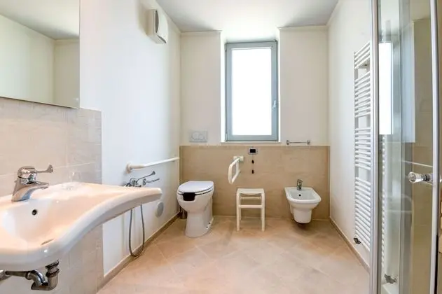 Tek Büyük Yataklı Oda (River side)