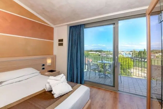 Wellness Room (Sauna e Jacuzzi)